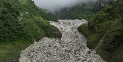  मुस्ताङको बोक्सी खोला बग्न थाल्यो, तटीय क्षेत्रमा सतर्कता अपनाउन आग्रह 